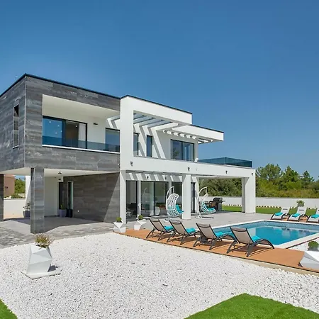 بيت للعطل Nono